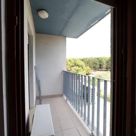 Suzzy 아파트 스플리트